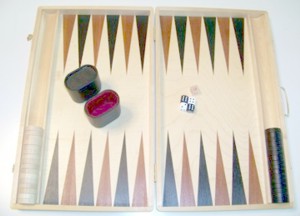 BACKGAMMON aus Holz statt 64,90 nur