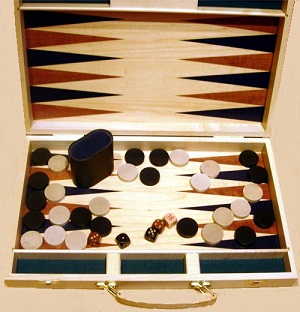 BACKGAMMON aus Holz Abverkauf statt 157,90 nur